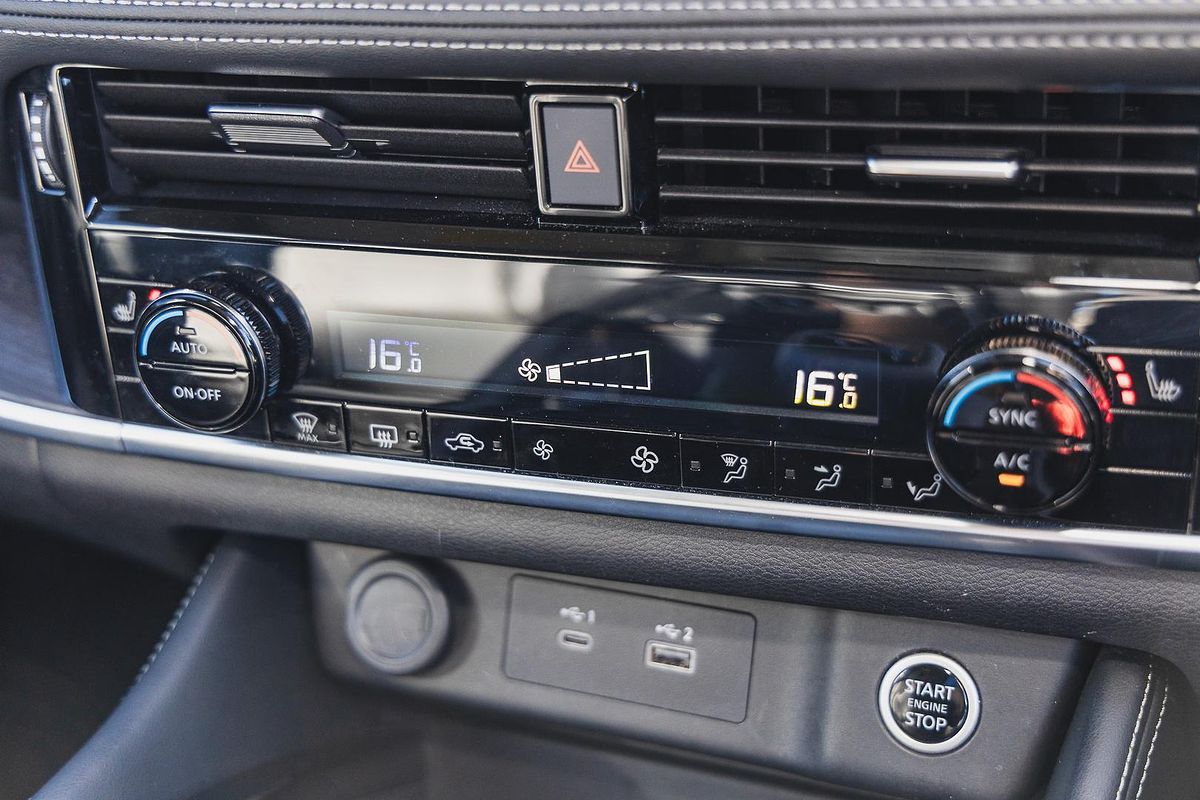 2023 Nissan X-TRAIL ST-L T33