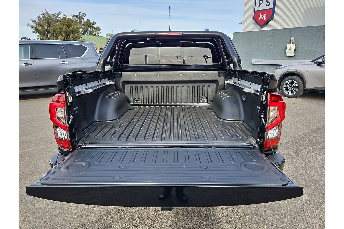 2025 Nissan Navara PRO-4X D23 4X4