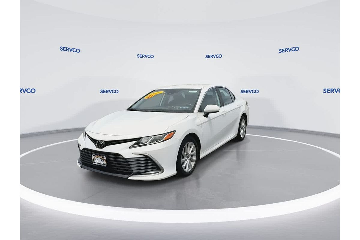 2022 Toyota Camry LE
