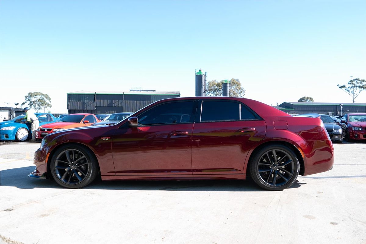 2021 Chrysler 300 SRT Core LX