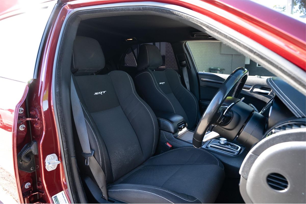 2021 Chrysler 300 SRT Core LX
