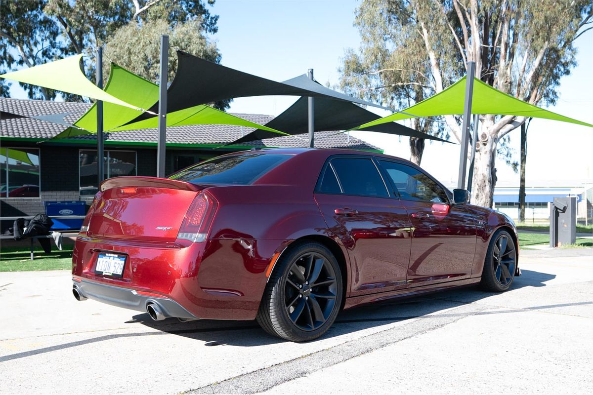 2021 Chrysler 300 SRT Core LX