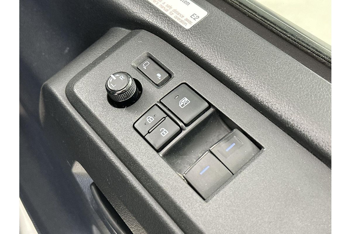 2019 Toyota Hiace Commuter GDH322R