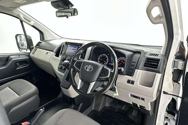 2019 Toyota Hiace Commuter GDH322R