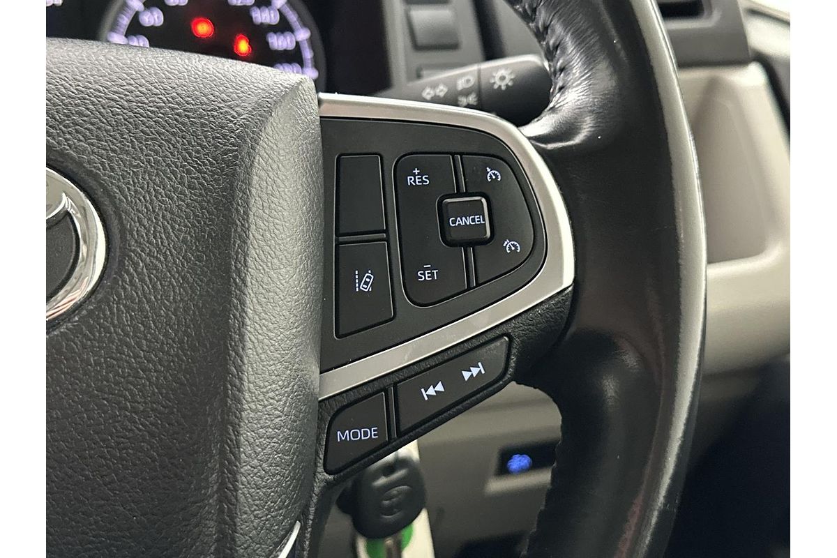2019 Toyota Hiace Commuter GDH322R