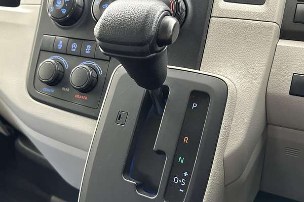 2019 Toyota Hiace Commuter GDH322R