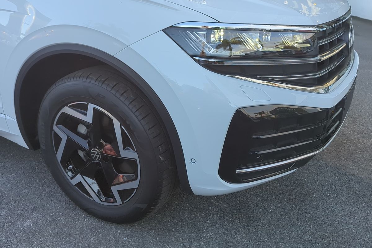 2025 Volkswagen Touareg 170TDI RC