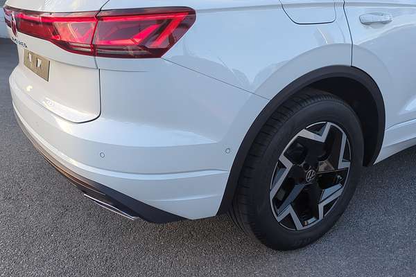 2025 Volkswagen Touareg 170TDI RC