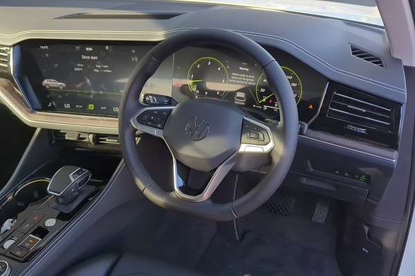 2025 Volkswagen Touareg 170TDI RC