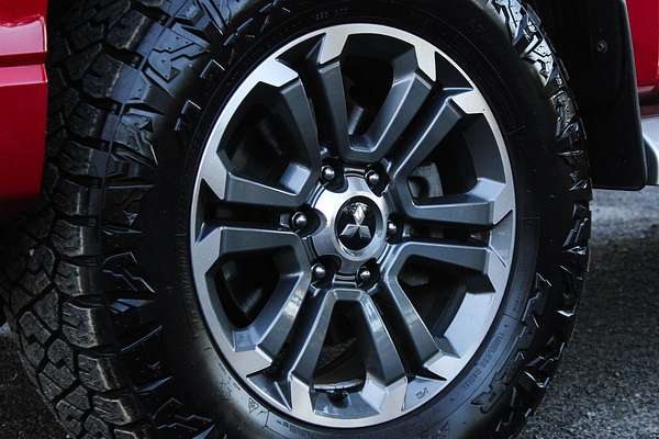 2019 Mitsubishi Triton GLS MR 4X4
