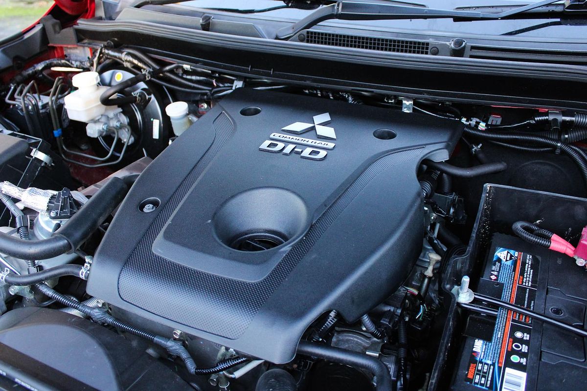 2019 Mitsubishi Triton GLS MR 4X4