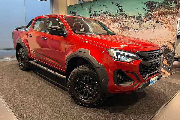 2025 Isuzu D-MAX BLADE 4X4