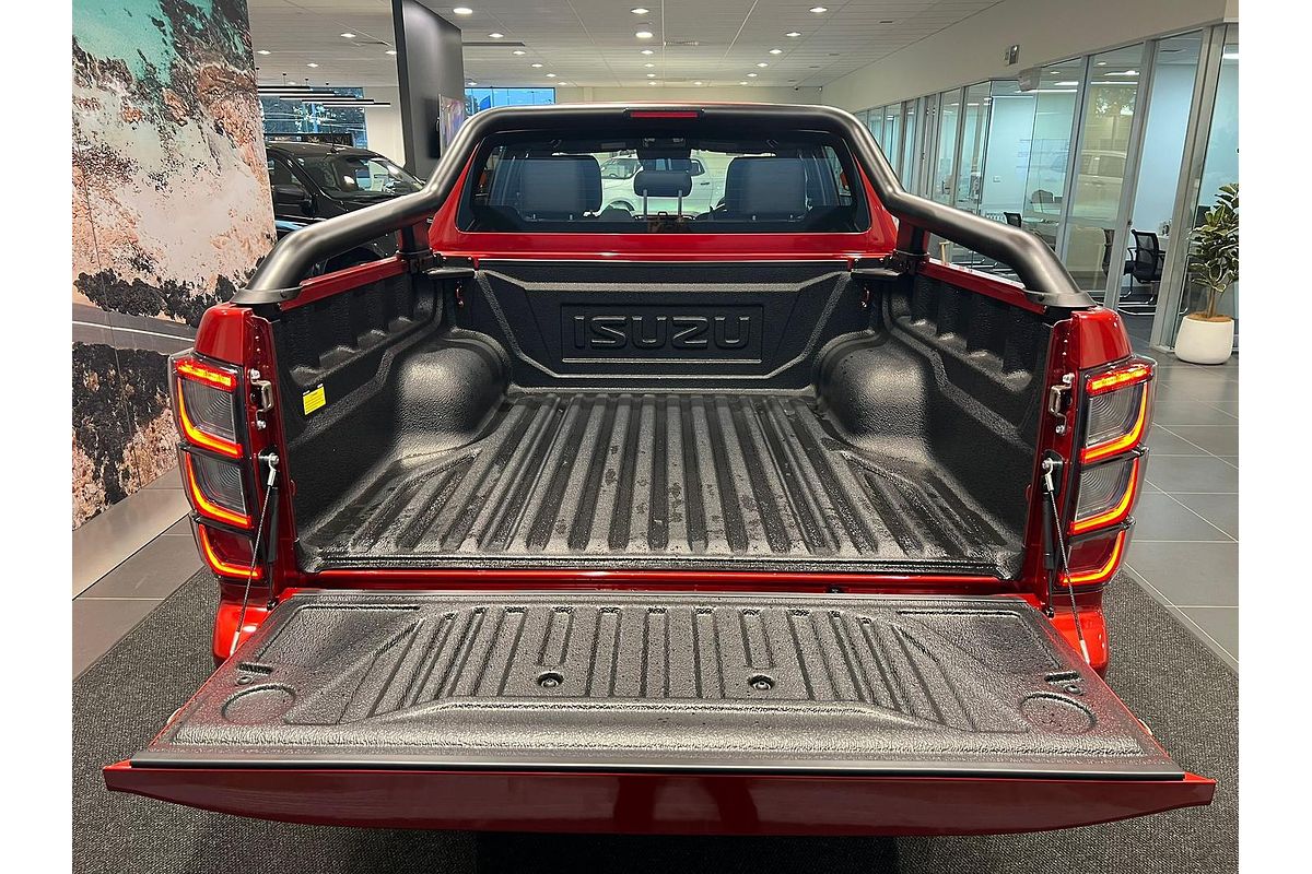2025 Isuzu D-MAX BLADE 4X4