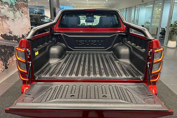 2025 Isuzu D-MAX BLADE 4X4