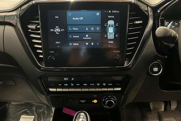 2025 Isuzu D-MAX BLADE 4X4