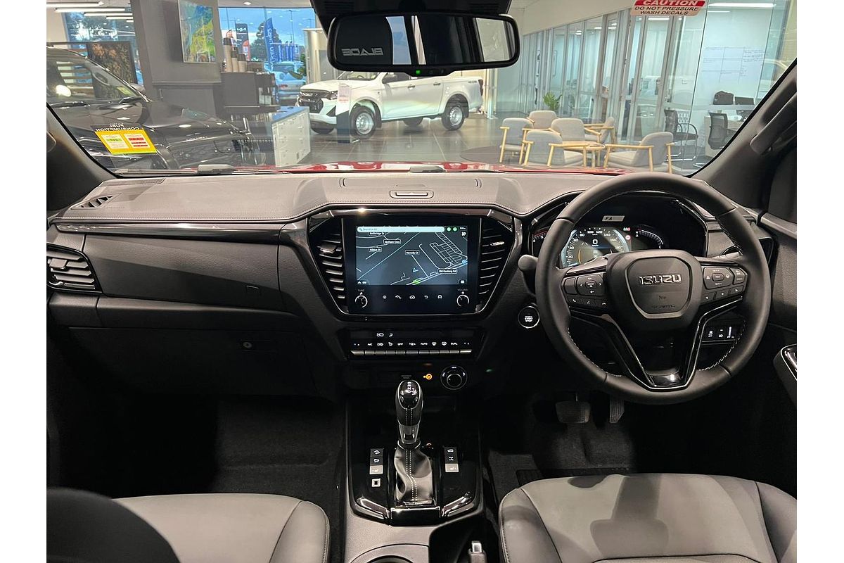 2025 Isuzu D-MAX BLADE 4X4