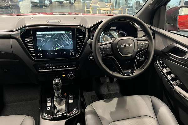 2025 Isuzu D-MAX BLADE 4X4