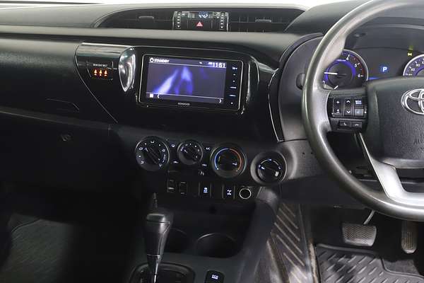 2015 Toyota Hilux SR GUN126R 4X4