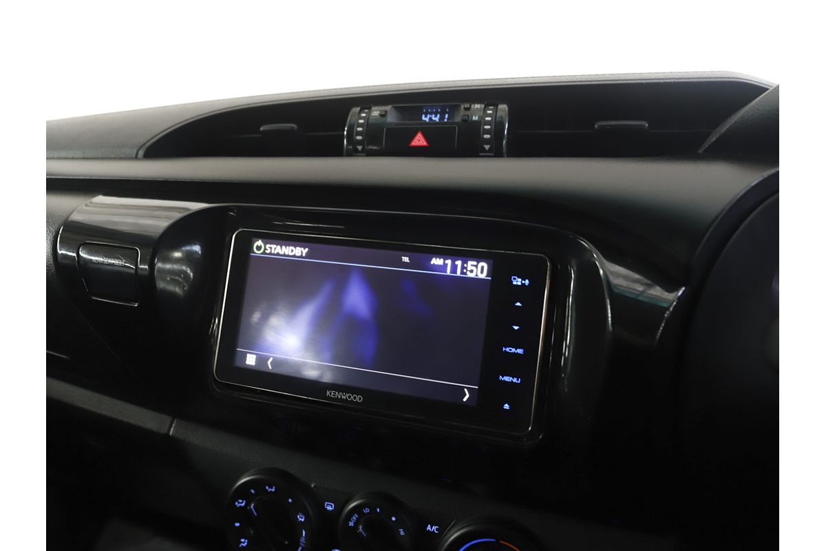 2015 Toyota Hilux SR GUN126R 4X4