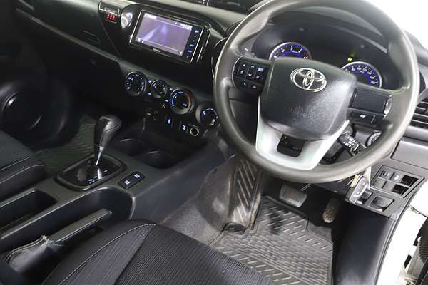 2015 Toyota Hilux SR GUN126R 4X4