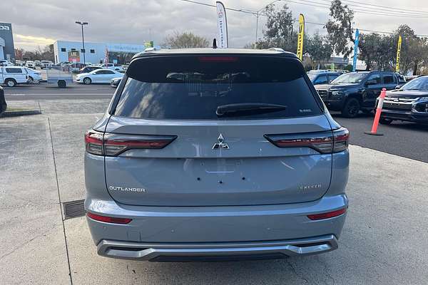 2025 Mitsubishi Outlander Exceed Tourer ZM