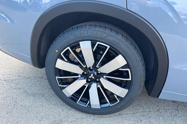 2025 Mitsubishi Outlander Exceed Tourer ZM