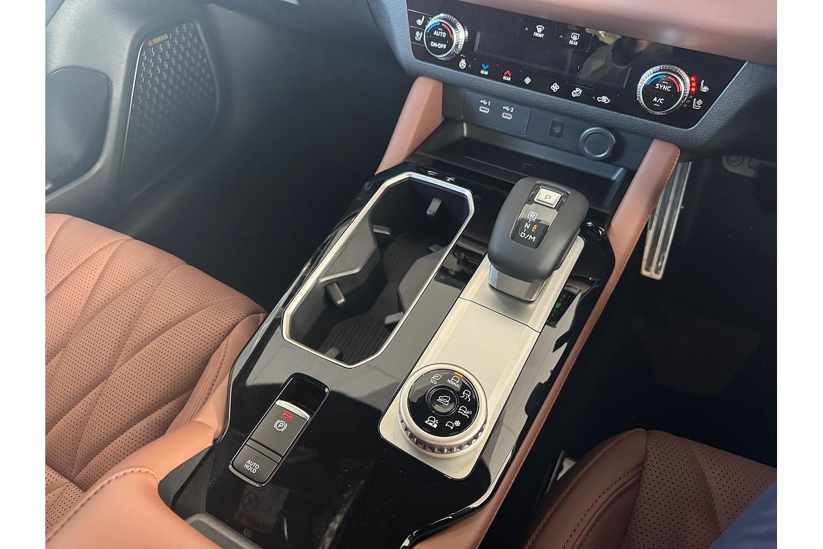 2025 Mitsubishi Outlander Exceed Tourer ZM