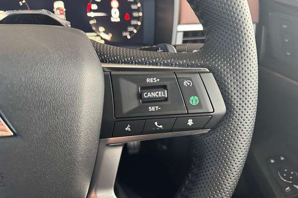 2025 Mitsubishi Outlander Exceed Tourer ZM