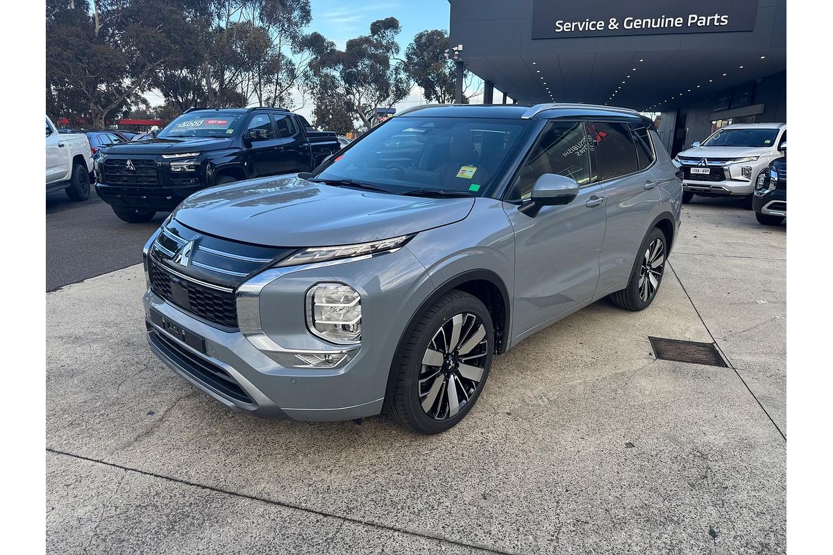 2025 Mitsubishi Outlander Exceed Tourer ZM