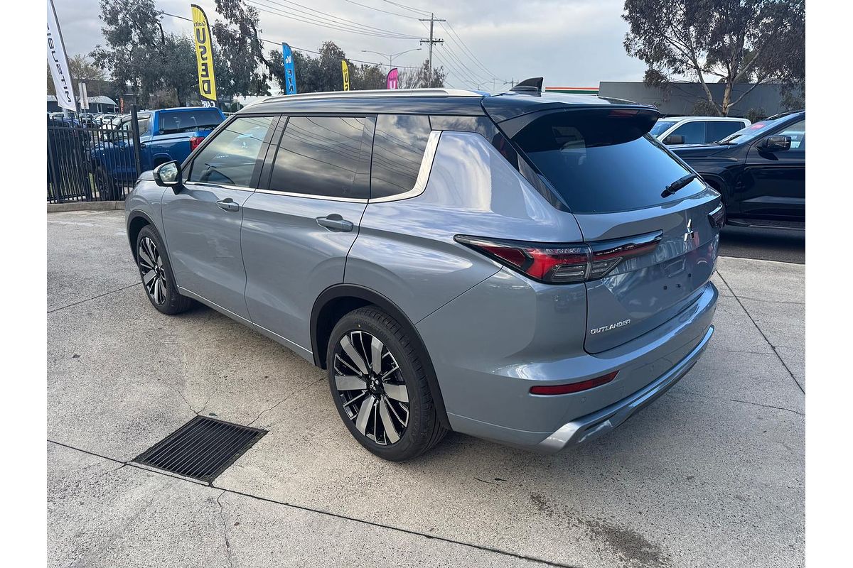 2025 Mitsubishi Outlander Exceed Tourer ZM