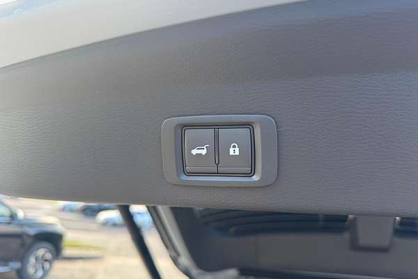 2025 Mitsubishi Outlander Exceed Tourer ZM