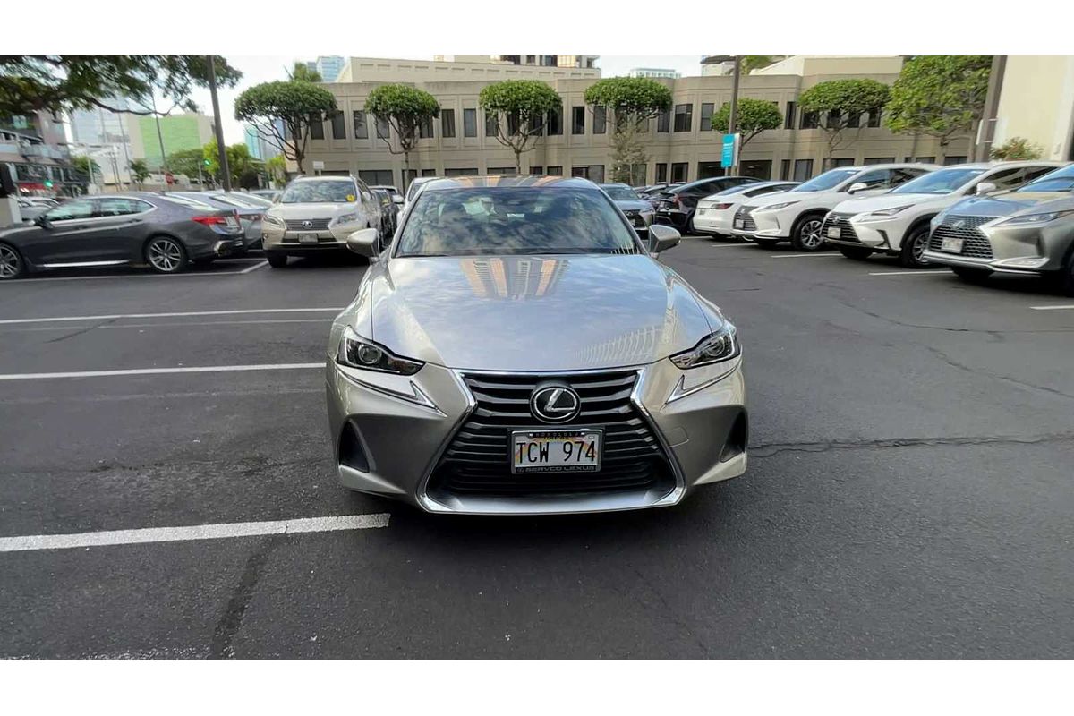 2017 Lexus IS