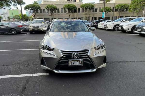 2017 Lexus IS
