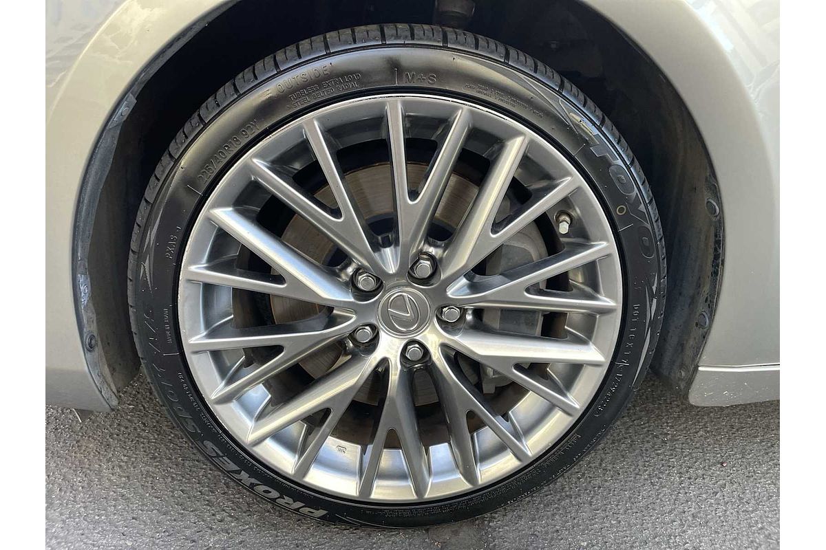 2017 Lexus IS