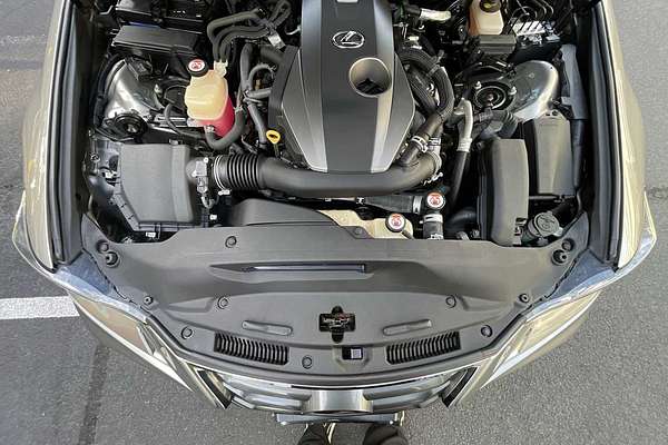 2017 Lexus IS