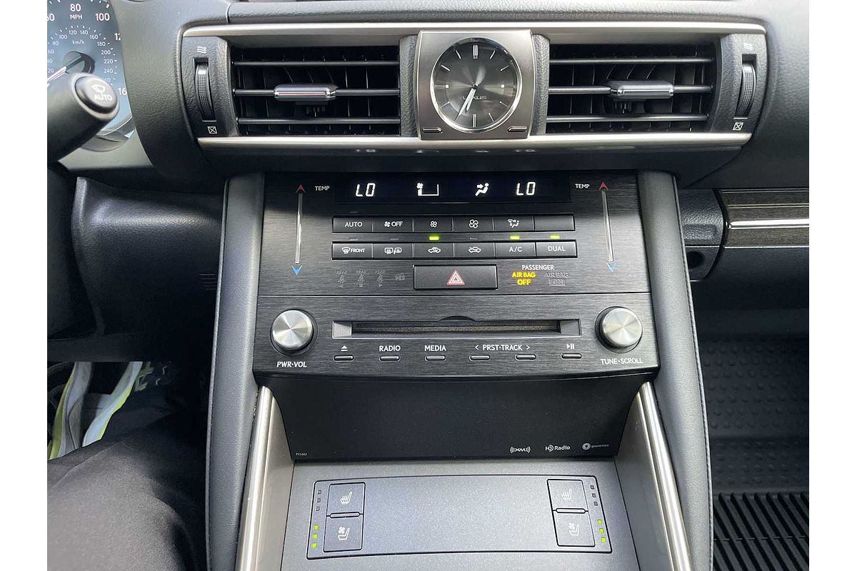 2017 Lexus IS