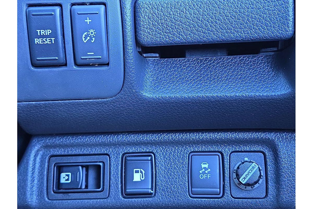 2018 Nissan Navara ST D23 Series 3 4X4
