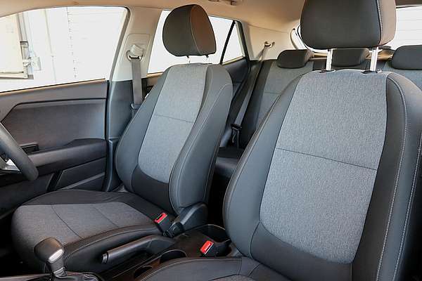 2023 Kia Stonic S YB