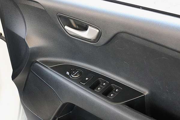 2023 Kia Stonic S YB