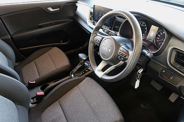 2023 Kia Stonic S YB