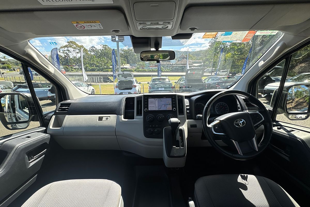 2020 Toyota Hiace Commuter GDH322R