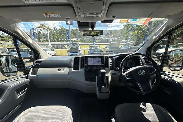2020 Toyota Hiace Commuter GDH322R