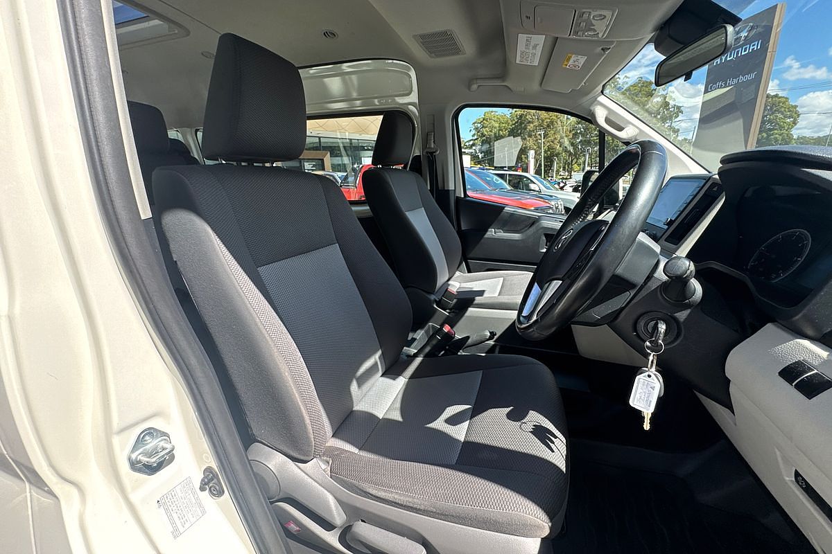 2020 Toyota Hiace Commuter GDH322R