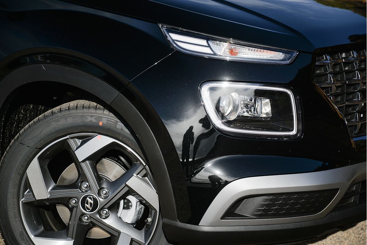 2025 Hyundai Venue Elite QX.V5
