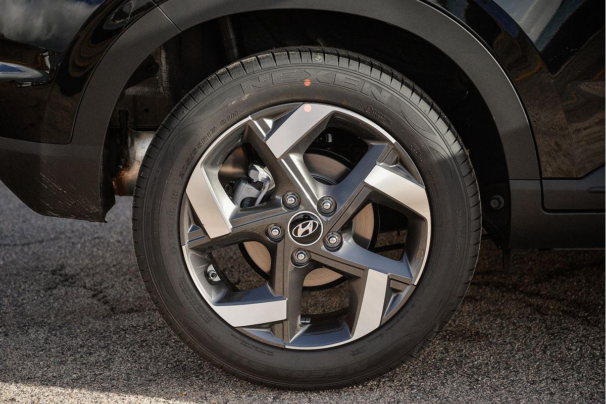 2025 Hyundai Venue Elite QX.V5