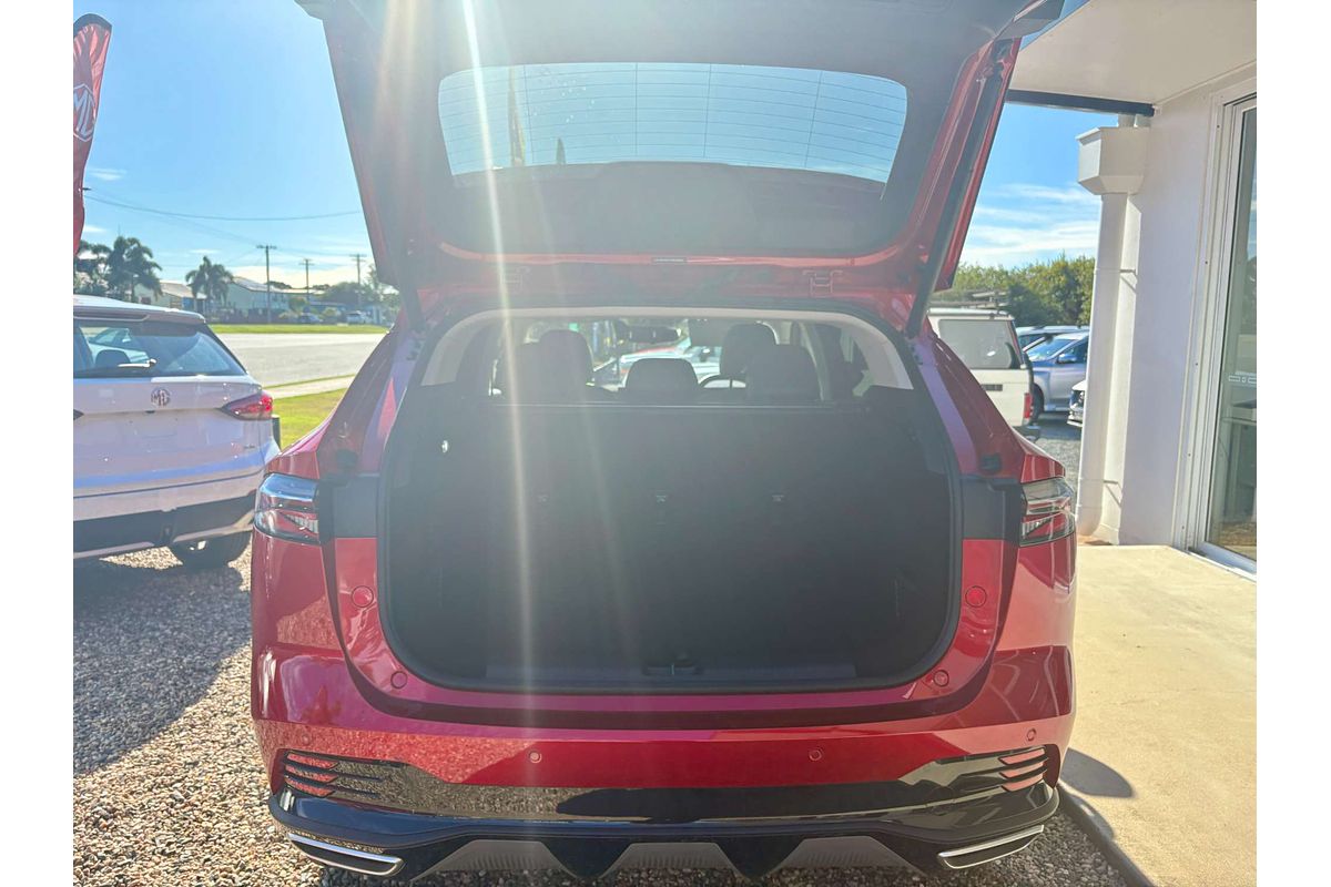 2024 MG HS Essence AS33