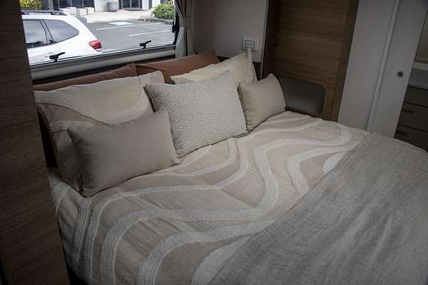 2025 Jayco SILVERLINE CARAVAN 21.65-3.SL-MY25