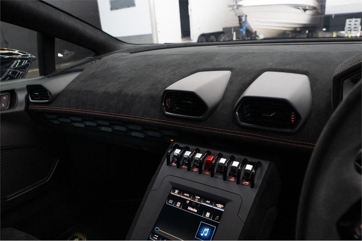 2022 Lamborghini Huracan STO 724