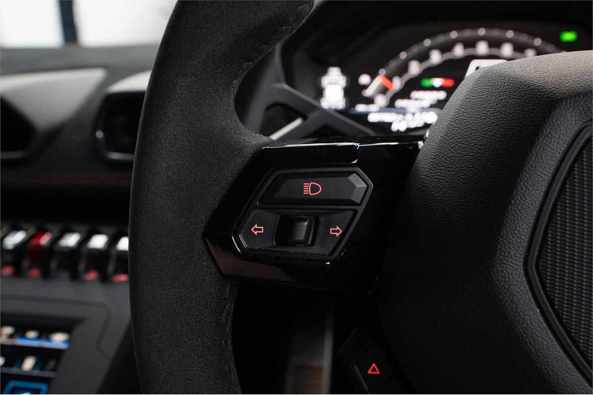 2022 Lamborghini Huracan STO 724