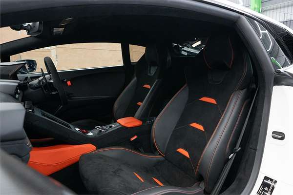 2022 Lamborghini Huracan STO 724
